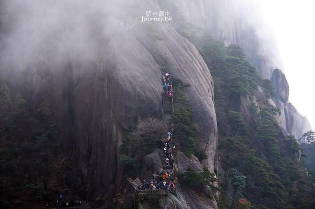 中国安徽省、黄山｜爬上震撼中国的第一奇山・黄山